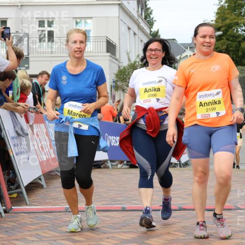 31.08.2025 - 21. Blankeneser Heldenlauf Strokosch-Dieckow http://msf.ph/oto/8649981 31.08.2025 10:40:16 Ziel 2064, 2066, 2199, 2062 meine-sportfotos.de