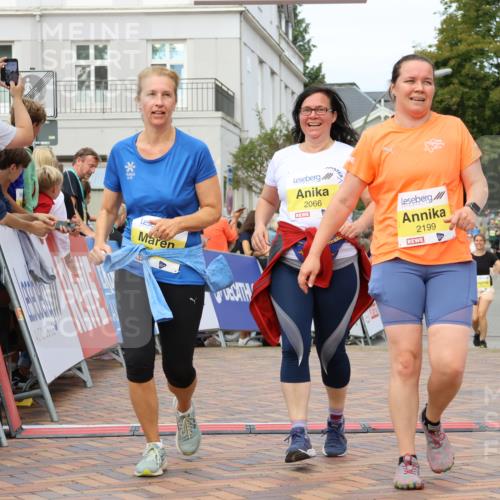 31.08.2025 - 21. Blankeneser Heldenlauf Strokosch-Dieckow http://msf.ph/oto/8649982 31.08.2025 10:40:16 Ziel 2064, 2066, 2199, 2062 meine-sportfotos.de