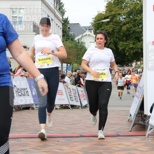 31.08.2025 - 21. Blankeneser Heldenlauf Strokosch-Dieckow http://msf.ph/oto/8650000 31.08.2025 10:40:02 Ziel 2574, 2575, 2002 meine-sportfotos.de