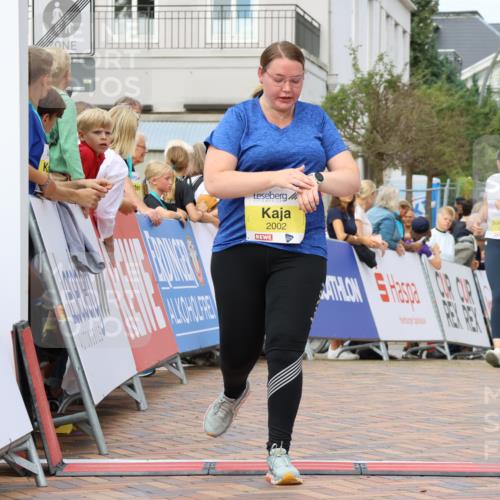 31.08.2025 - 21. Blankeneser Heldenlauf Strokosch-Dieckow http://msf.ph/oto/8650007 31.08.2025 10:39:59 Ziel 2573, 2574, 2575, 2002 meine-sportfotos.de