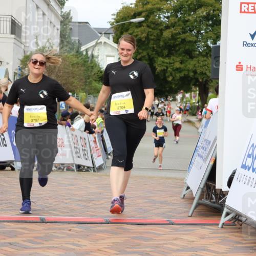 31.08.2025 - 21. Blankeneser Heldenlauf Strokosch-Dieckow http://msf.ph/oto/8650050 31.08.2025 10:39:21 Ziel 2224, 2704, 2707, 2747 meine-sportfotos.de