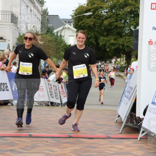 31.08.2025 - 21. Blankeneser Heldenlauf Strokosch-Dieckow http://msf.ph/oto/8650052 31.08.2025 10:39:21 Ziel 2224, 2704, 2707, 2747 meine-sportfotos.de