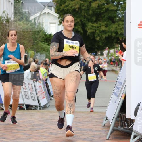 31.08.2025 - 21. Blankeneser Heldenlauf Strokosch-Dieckow http://msf.ph/oto/8650063 31.08.2025 10:39:16 Ziel 2137, 2224, 2704, 2189, 2747 meine-sportfotos.de