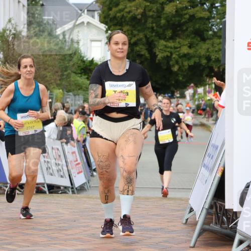 31.08.2025 - 21. Blankeneser Heldenlauf Strokosch-Dieckow http://msf.ph/oto/8650064 31.08.2025 10:39:16 Ziel 2137, 2224, 2704, 2189, 2747 meine-sportfotos.de