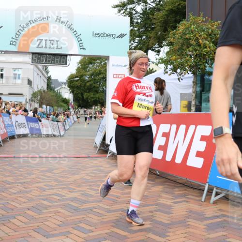 31.08.2025 - 21. Blankeneser Heldenlauf Strokosch-Dieckow http://msf.ph/oto/8650074 31.08.2025 10:39:01 Ziel 2276, 2330, 2084, 2085, 2506, 2499 meine-sportfotos.de