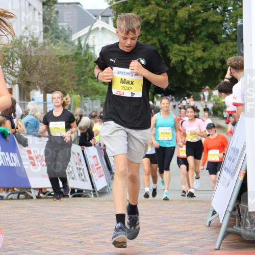 31.08.2025 - 21. Blankeneser Heldenlauf Strokosch-Dieckow http://msf.ph/oto/8650103 31.08.2025 10:38:48 Ziel 2165, 2163, 2436, 2414, 2308, 2689, 2032 meine-sportfotos.de