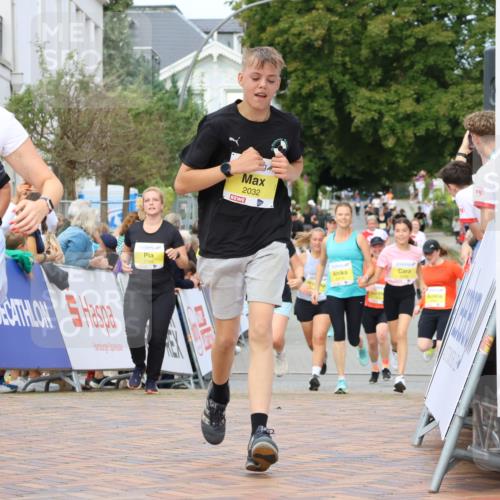 31.08.2025 - 21. Blankeneser Heldenlauf Strokosch-Dieckow http://msf.ph/oto/8650108 31.08.2025 10:38:48 Ziel 2165, 2163, 2436, 2414, 2308, 2689, 2032 meine-sportfotos.de