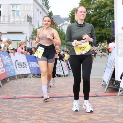 31.08.2025 - 21. Blankeneser Heldenlauf Strokosch-Dieckow http://msf.ph/oto/8650115 31.08.2025 10:38:28 Ziel 2265, 2657, 2038, 2093, 2590 meine-sportfotos.de