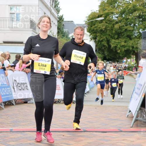 31.08.2025 - 21. Blankeneser Heldenlauf Strokosch-Dieckow http://msf.ph/oto/8650137 31.08.2025 10:38:19 Ziel 2686, 2360, 2454, 2038, 2589 meine-sportfotos.de