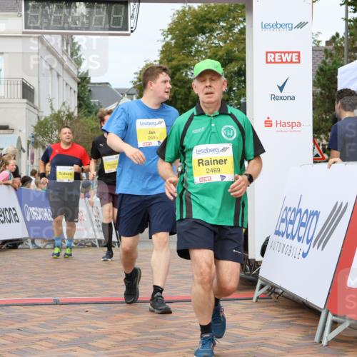 31.08.2025 - 21. Blankeneser Heldenlauf Strokosch-Dieckow http://msf.ph/oto/8650150 31.08.2025 10:38:10 Ziel 2686, 2360, 2693, 2489, 2081, 2094 meine-sportfotos.de