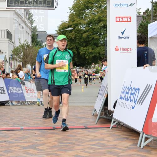31.08.2025 - 21. Blankeneser Heldenlauf Strokosch-Dieckow http://msf.ph/oto/8650156 31.08.2025 10:38:09 Ziel 2686, 2360, 2693, 2489, 2082, 2081, 2597, 2094 meine-sportfotos.de