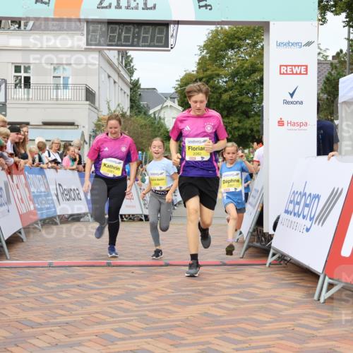 31.08.2025 - 21. Blankeneser Heldenlauf Strokosch-Dieckow http://msf.ph/oto/8650164 31.08.2025 10:38:02 Ziel 2082, 2081, 2597, 2094 meine-sportfotos.de