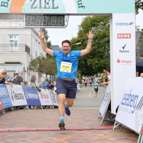 31.08.2025 - 21. Blankeneser Heldenlauf Strokosch-Dieckow http://msf.ph/oto/8650197 31.08.2025 10:37:40 Ziel 2385, 2096, 2134, 2303 meine-sportfotos.de