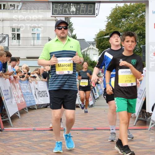 31.08.2025 - 21. Blankeneser Heldenlauf Strokosch-Dieckow http://msf.ph/oto/8650226 31.08.2025 10:37:22 Ziel 2227, 2047, 2319, 2219, 2043, 2352, 2714 meine-sportfotos.de