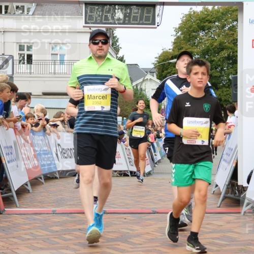 31.08.2025 - 21. Blankeneser Heldenlauf Strokosch-Dieckow http://msf.ph/oto/8650232 31.08.2025 10:37:22 Ziel 2227, 2047, 2319, 2219, 2043, 2352, 2714 meine-sportfotos.de