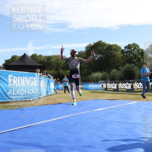 31.08.2025 - Elbe Triathlon Hamburg Strokosch-Dieckow http://msf.ph/oto/8650253 31.08.2025 09:56:48 Ziel 206 meine-sportfotos.de