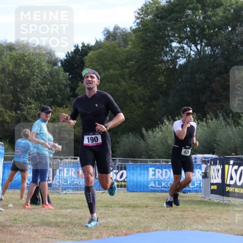 31.08.2025 - Elbe Triathlon Hamburg Strokosch-Dieckow http://msf.ph/oto/8650267 31.08.2025 10:03:20 Ziel 190 meine-sportfotos.de