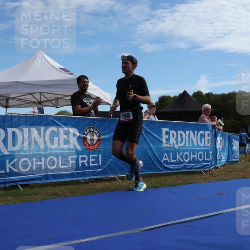 31.08.2025 - Elbe Triathlon Hamburg Strokosch-Dieckow http://msf.ph/oto/8650272 31.08.2025 10:03:22 Ziel 186, 190 meine-sportfotos.de