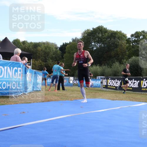 31.08.2025 - Elbe Triathlon Hamburg Strokosch-Dieckow http://msf.ph/oto/8650276 31.08.2025 10:03:29 Ziel 186 meine-sportfotos.de