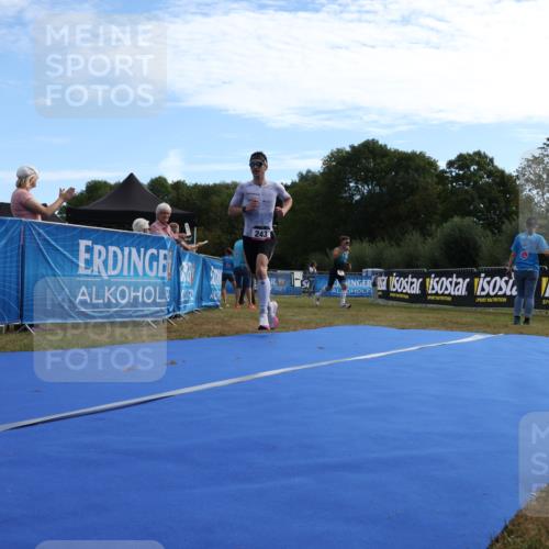 31.08.2025 - Elbe Triathlon Hamburg Strokosch-Dieckow http://msf.ph/oto/8650279 31.08.2025 10:04:24 Ziel 243 meine-sportfotos.de
