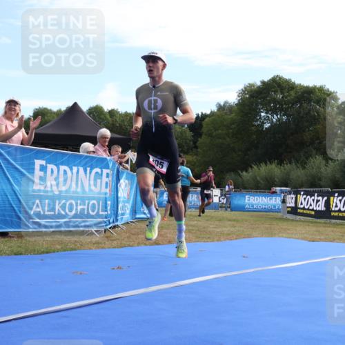 31.08.2025 - Elbe Triathlon Hamburg Strokosch-Dieckow http://msf.ph/oto/8650288 31.08.2025 10:05:10 Ziel 205 meine-sportfotos.de