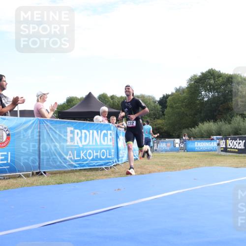 31.08.2025 - Elbe Triathlon Hamburg Strokosch-Dieckow http://msf.ph/oto/8650290 31.08.2025 10:05:54 Ziel 232 meine-sportfotos.de