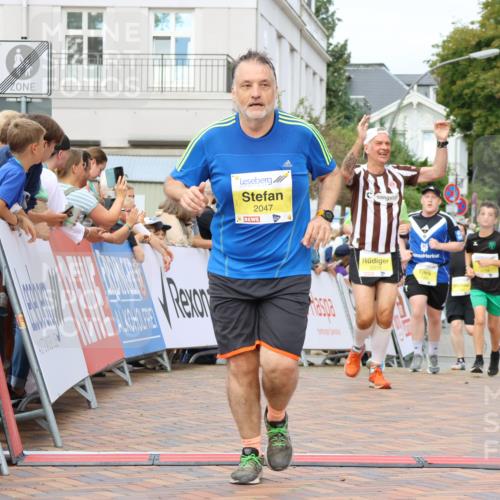 31.08.2025 - 21. Blankeneser Heldenlauf Strokosch-Dieckow http://msf.ph/oto/8650291 31.08.2025 10:37:17 Ziel 2450, 2451, 2047, 2152, 2288, 2319, 2043, 2352, 2714 meine-sportfotos.de
