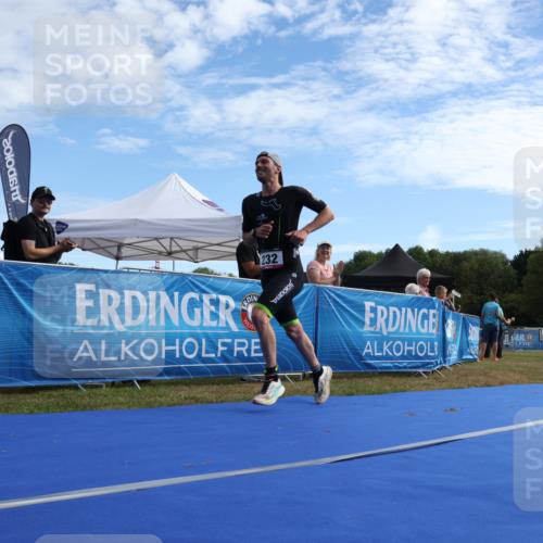 31.08.2025 - Elbe Triathlon Hamburg Strokosch-Dieckow http://msf.ph/oto/8650292 31.08.2025 10:05:55 Ziel 232 meine-sportfotos.de