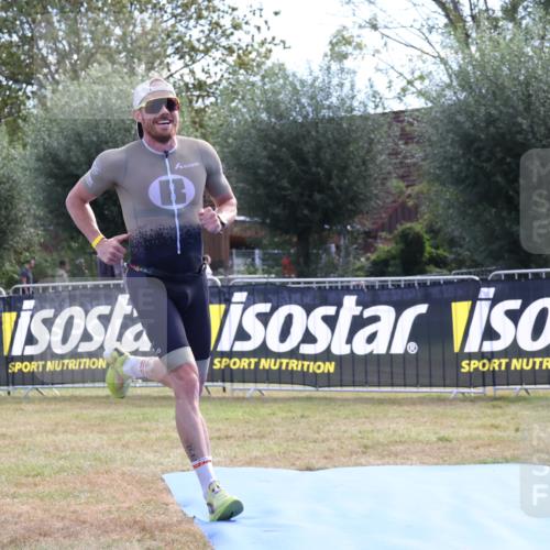 31.08.2025 - Elbe Triathlon Hamburg Strokosch-Dieckow http://msf.ph/oto/8650320 31.08.2025 10:08:30 Ziel 194, 208 meine-sportfotos.de