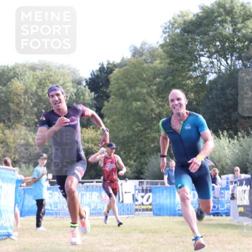 31.08.2025 - Elbe Triathlon Hamburg Strokosch-Dieckow http://msf.ph/oto/8650335 31.08.2025 10:12:25 Ziel 172, 219 meine-sportfotos.de