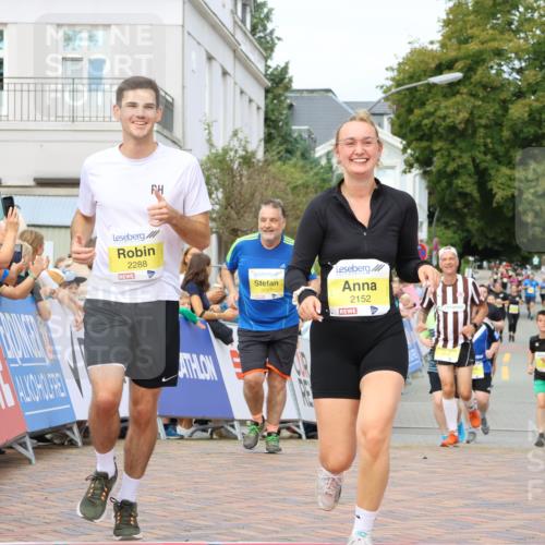 31.08.2025 - 21. Blankeneser Heldenlauf Strokosch-Dieckow http://msf.ph/oto/8650337 31.08.2025 10:37:14 Ziel 2450, 2451, 2047, 2152, 2288 meine-sportfotos.de