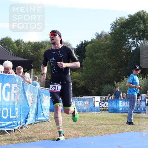 31.08.2025 - Elbe Triathlon Hamburg Strokosch-Dieckow http://msf.ph/oto/8650367 31.08.2025 10:14:30 Ziel 231 meine-sportfotos.de