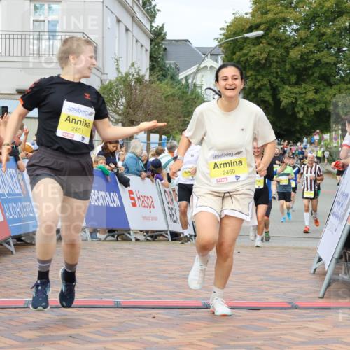 31.08.2025 - 21. Blankeneser Heldenlauf Strokosch-Dieckow http://msf.ph/oto/8650369 31.08.2025 10:37:09 Ziel 2450, 2451, 2152, 2288 meine-sportfotos.de