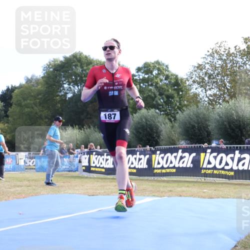 31.08.2025 - Elbe Triathlon Hamburg Strokosch-Dieckow http://msf.ph/oto/8650372 31.08.2025 10:14:49 Ziel 187 meine-sportfotos.de