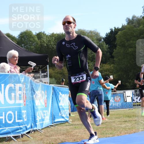 31.08.2025 - Elbe Triathlon Hamburg Strokosch-Dieckow http://msf.ph/oto/8650398 31.08.2025 10:16:27 Ziel 233, 345 meine-sportfotos.de