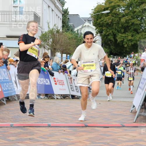 31.08.2025 - 21. Blankeneser Heldenlauf Strokosch-Dieckow http://msf.ph/oto/8650401 31.08.2025 10:37:09 Ziel 2450, 2451, 2152, 2288 meine-sportfotos.de