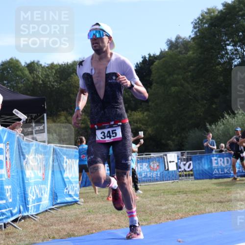 31.08.2025 - Elbe Triathlon Hamburg Strokosch-Dieckow http://msf.ph/oto/8650403 31.08.2025 10:16:29 Ziel 233, 345 meine-sportfotos.de