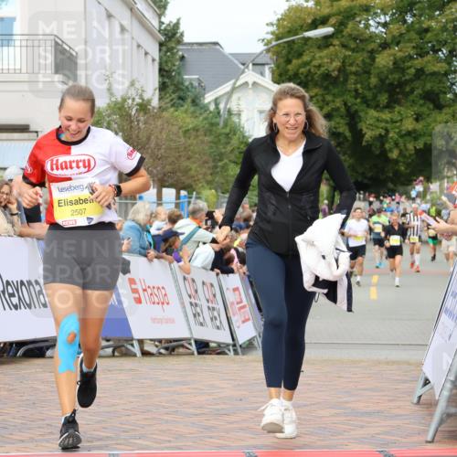 31.08.2025 - 21. Blankeneser Heldenlauf Strokosch-Dieckow http://msf.ph/oto/8650418 31.08.2025 10:36:58 Ziel 2255, 2729, 2507 meine-sportfotos.de