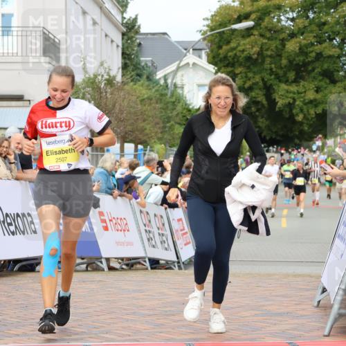 31.08.2025 - 21. Blankeneser Heldenlauf Strokosch-Dieckow http://msf.ph/oto/8650424 31.08.2025 10:36:58 Ziel 2255, 2729, 2507 meine-sportfotos.de