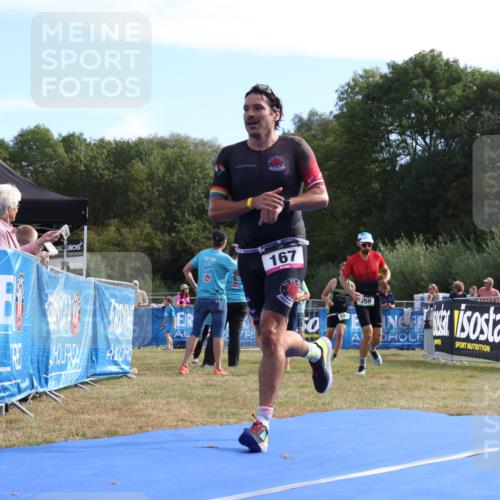 31.08.2025 - Elbe Triathlon Hamburg Strokosch-Dieckow http://msf.ph/oto/8650427 31.08.2025 10:18:37 Ziel 167 meine-sportfotos.de