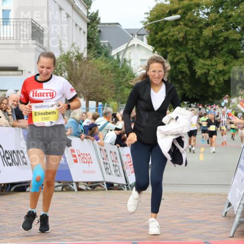31.08.2025 - 21. Blankeneser Heldenlauf Strokosch-Dieckow http://msf.ph/oto/8650430 31.08.2025 10:36:58 Ziel 2255, 2729, 2507 meine-sportfotos.de