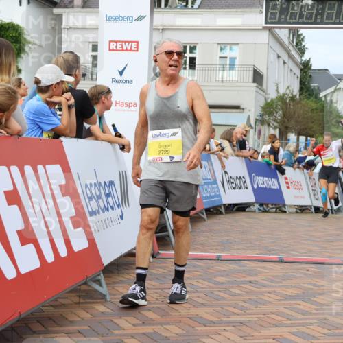 31.08.2025 - 21. Blankeneser Heldenlauf Strokosch-Dieckow http://msf.ph/oto/8650461 31.08.2025 10:36:56 Ziel 2778, 2255, 2729, 2685, 2507 meine-sportfotos.de