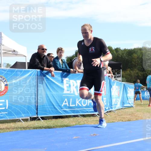 31.08.2025 - Elbe Triathlon Hamburg Strokosch-Dieckow http://msf.ph/oto/8650462 31.08.2025 10:21:42 Ziel 195, 239, 312 meine-sportfotos.de