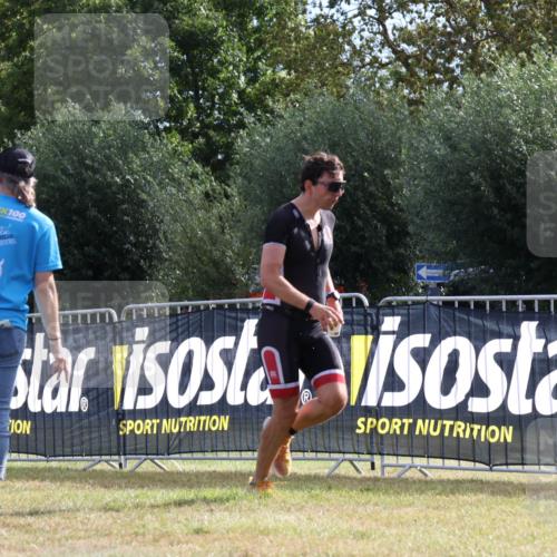 31.08.2025 - Elbe Triathlon Hamburg Strokosch-Dieckow http://msf.ph/oto/8650463 31.08.2025 09:54:59 Laufen 100, 100 meine-sportfotos.de
