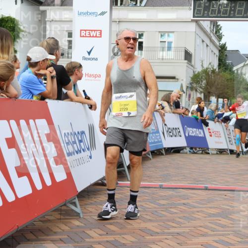 31.08.2025 - 21. Blankeneser Heldenlauf Strokosch-Dieckow http://msf.ph/oto/8650474 31.08.2025 10:36:56 Ziel 2778, 2255, 2729, 2685, 2507 meine-sportfotos.de