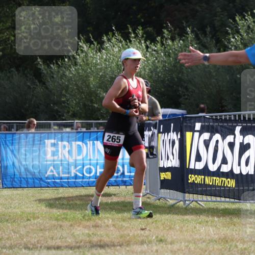 31.08.2025 - Elbe Triathlon Hamburg Strokosch-Dieckow http://msf.ph/oto/8650475 31.08.2025 09:55:24 Laufen 265, 100, 100 meine-sportfotos.de