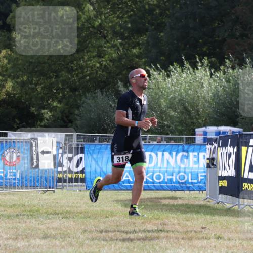 31.08.2025 - Elbe Triathlon Hamburg Strokosch-Dieckow http://msf.ph/oto/8650490 31.08.2025 09:55:33 Laufen 334, 318, 10 meine-sportfotos.de