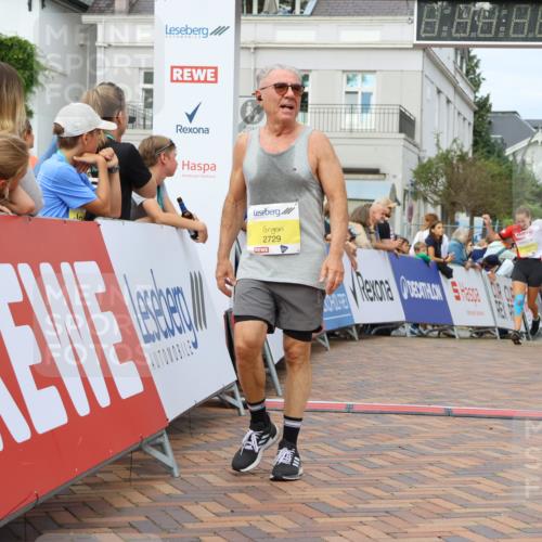 31.08.2025 - 21. Blankeneser Heldenlauf Strokosch-Dieckow http://msf.ph/oto/8650492 31.08.2025 10:36:56 Ziel 2778, 2255, 2729, 2685, 2507 meine-sportfotos.de