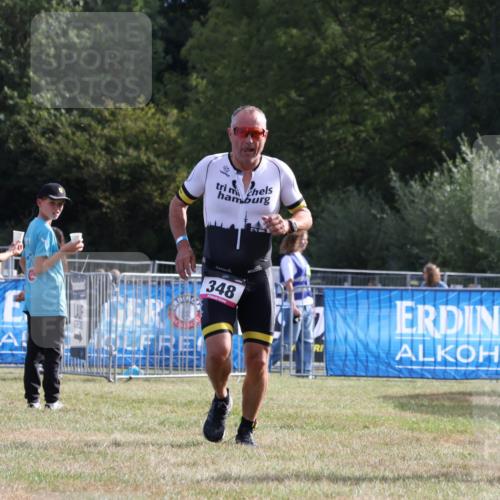 31.08.2025 - Elbe Triathlon Hamburg Strokosch-Dieckow http://msf.ph/oto/8650496 31.08.2025 09:55:47 Laufen 100, 100, 348 meine-sportfotos.de