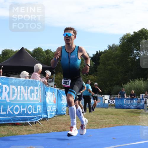 31.08.2025 - Elbe Triathlon Hamburg Strokosch-Dieckow http://msf.ph/oto/8650569 31.08.2025 10:25:07 Ziel 382 meine-sportfotos.de